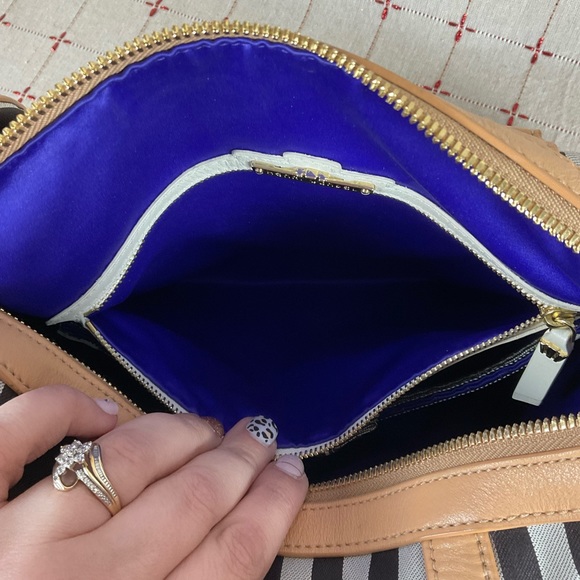 Henri Bendel Signature Stripe Barrel Bag Rare Chain Strap Handles Handbag Beauty - Picture 10 of 16